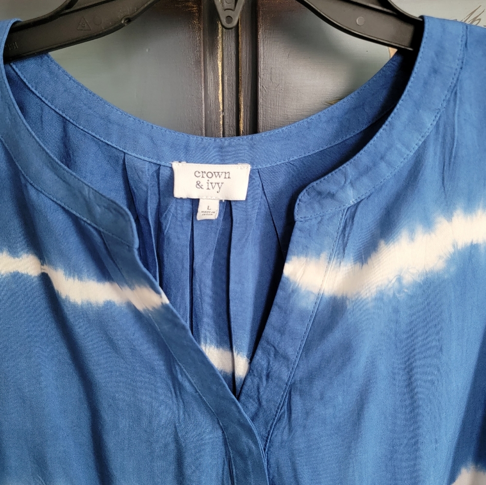 ☆SOLD☆*Brand NEW* Crown & Ivory